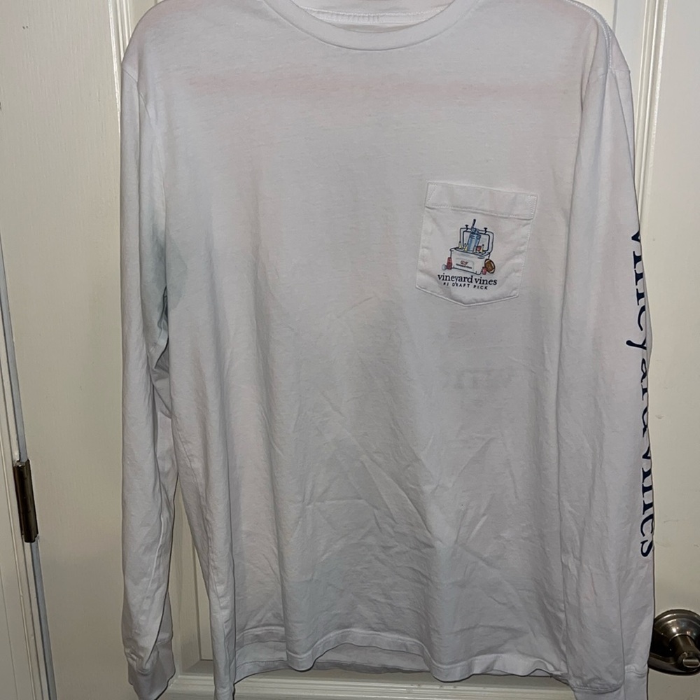 men’s vineyard vines NFL draft pick long sleeve size Medium